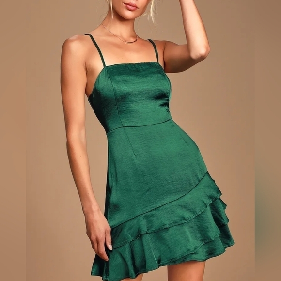 Lulu's Dreams Come True Emerald Green Satin Ruffled Mini Dress Size M - Picture 2 of 10